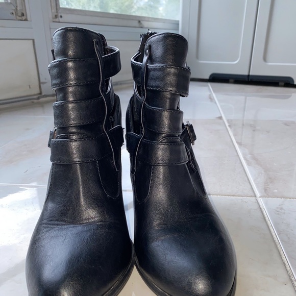 🔥FOREVER ANKLE BOOTS🔥 - Picture 6 of 8